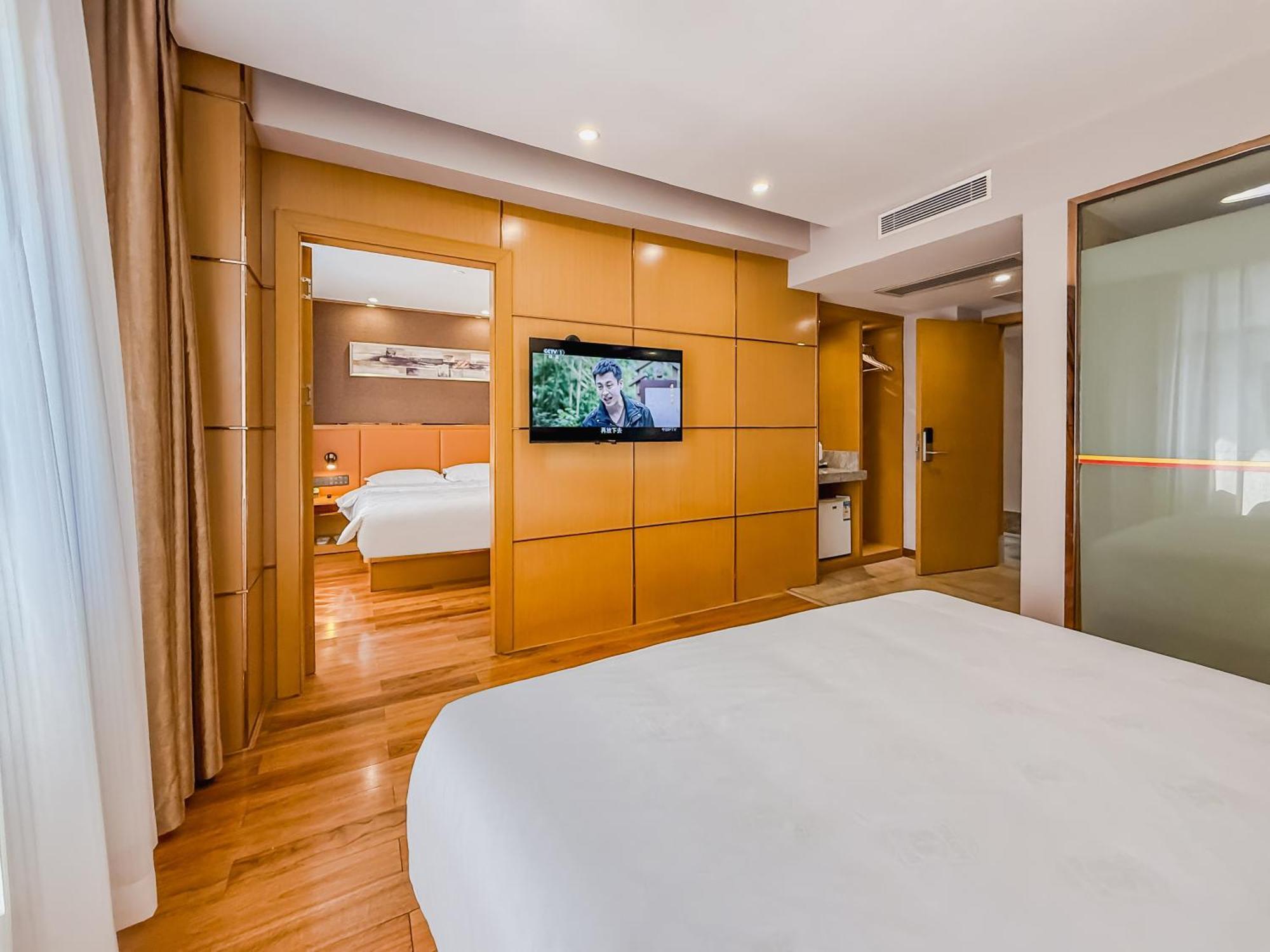 Super 8 Hotel Select Guangzhou Railway Station Xicun Subway Station Ngoại thất bức ảnh